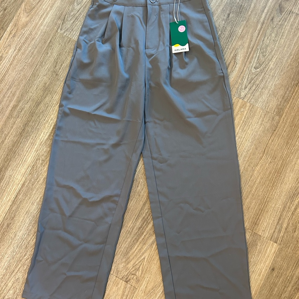 NWT Halara Women’s Gray Dress Pants Size Small (4/6) Business Casual